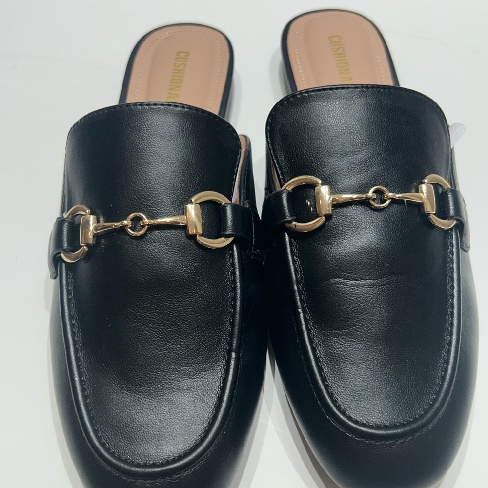 Cushionaire Black Vegan Leather Slide Loafers with Gold Bit Size 9.5 NWOT - Picture 8 of 9
